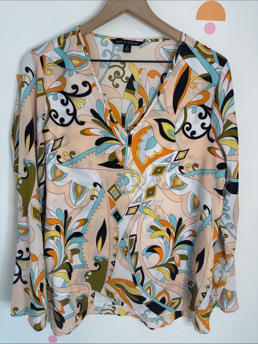 Zac & Rachel Peach Multi Paisley V-Neck Blouse N0270